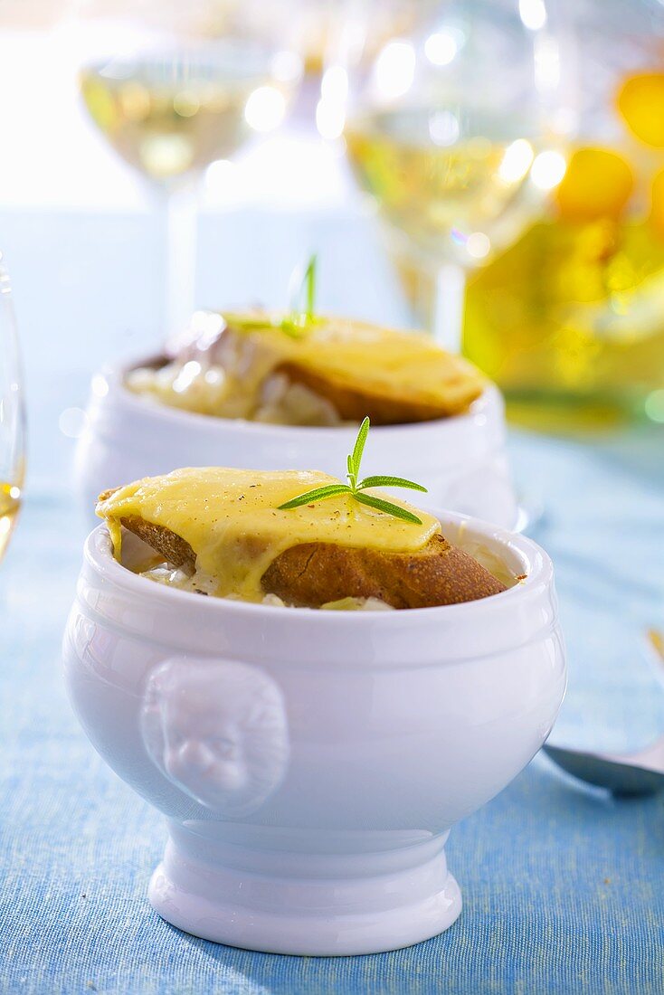 Onion soup with cheese croute