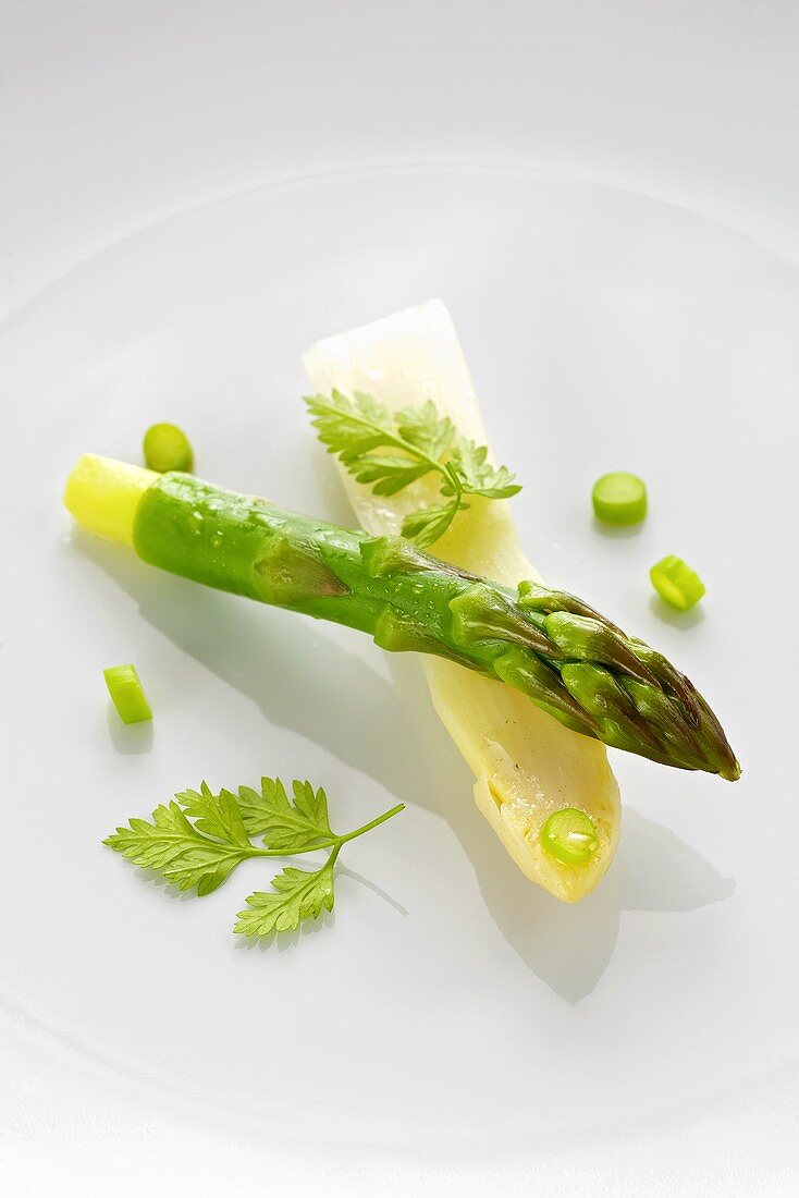 Asparagus salad with chervil and spring onions