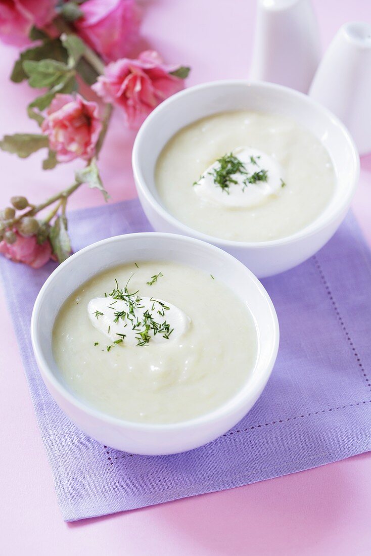 Potato and leek soup (France)