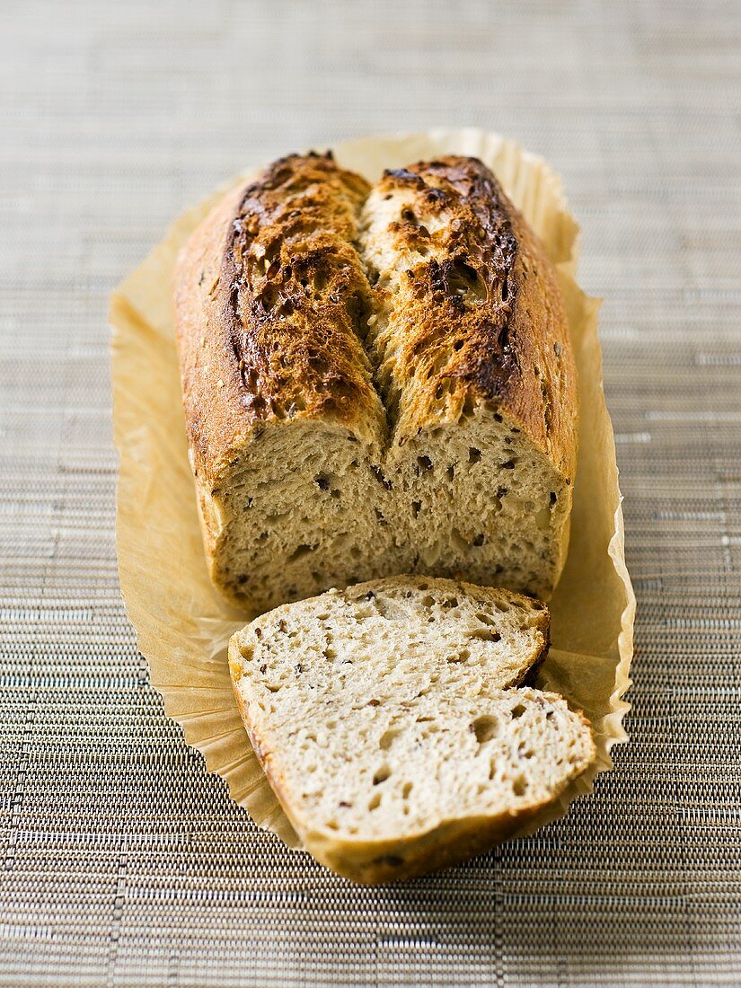 Kornbrot, angeschnitten