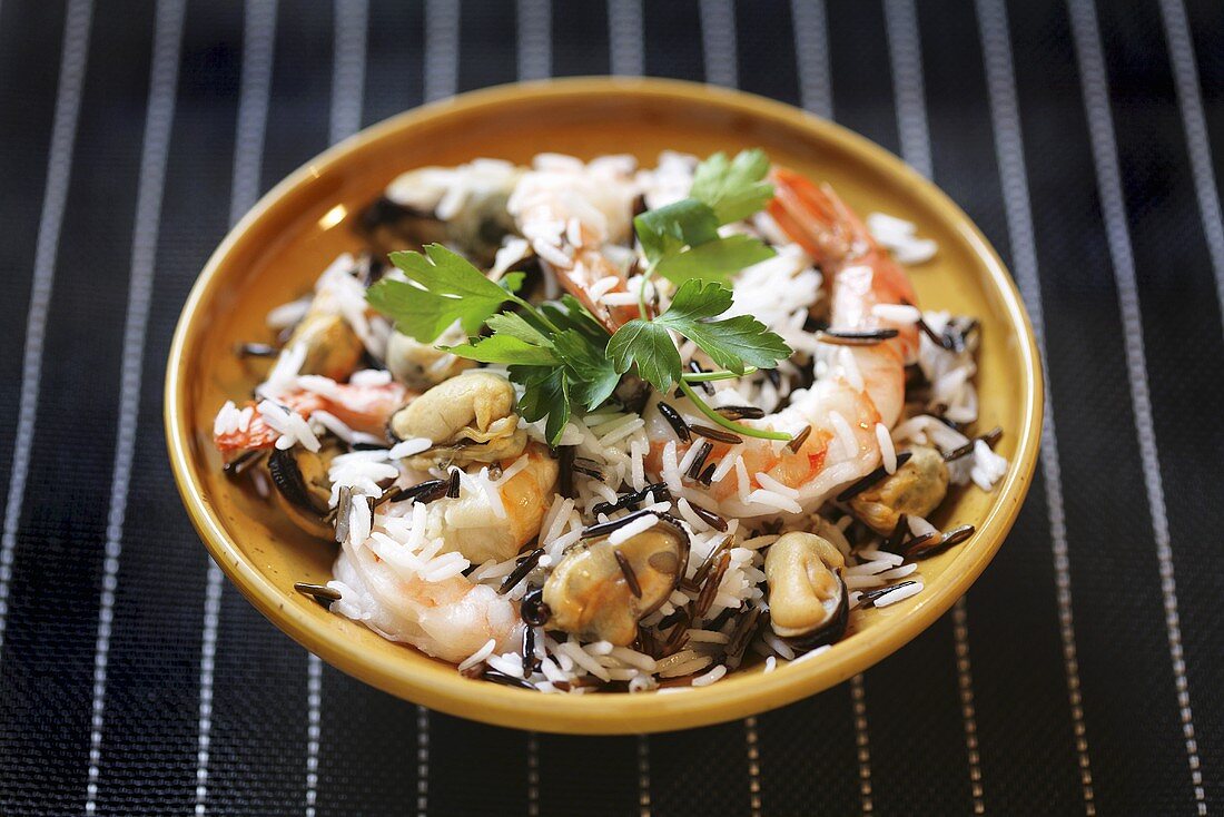 Wild rice salad with seafood