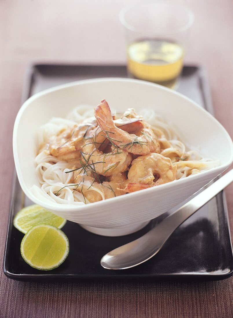 Shrimps on rice noodles