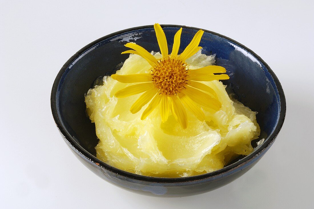 Home-made Arnica ointment