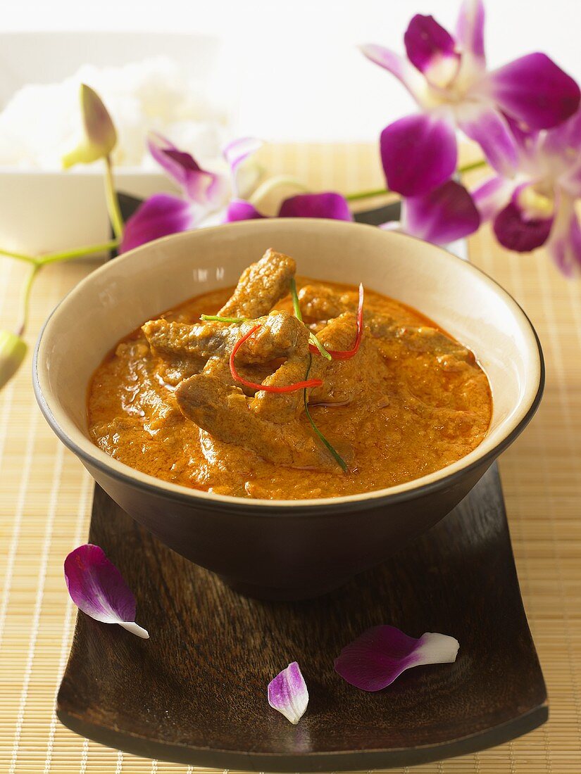 Beef in peanut sauce (Thailand)