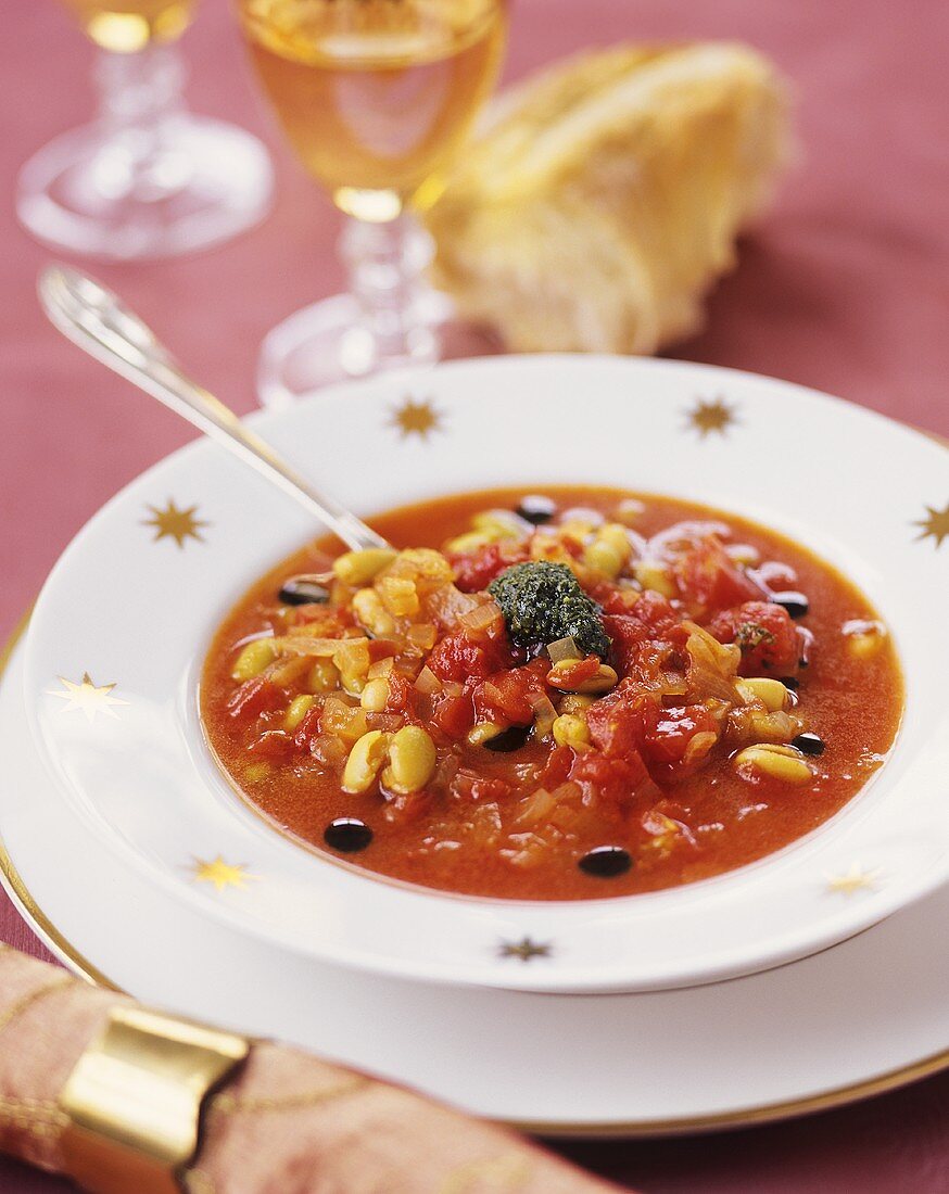 Tomato and bean soup