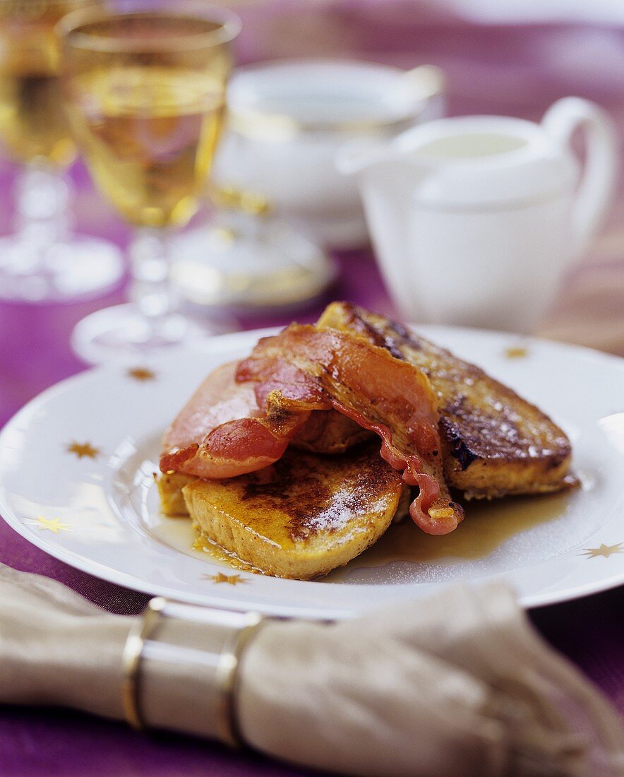 French toast with bacon and maple syrup