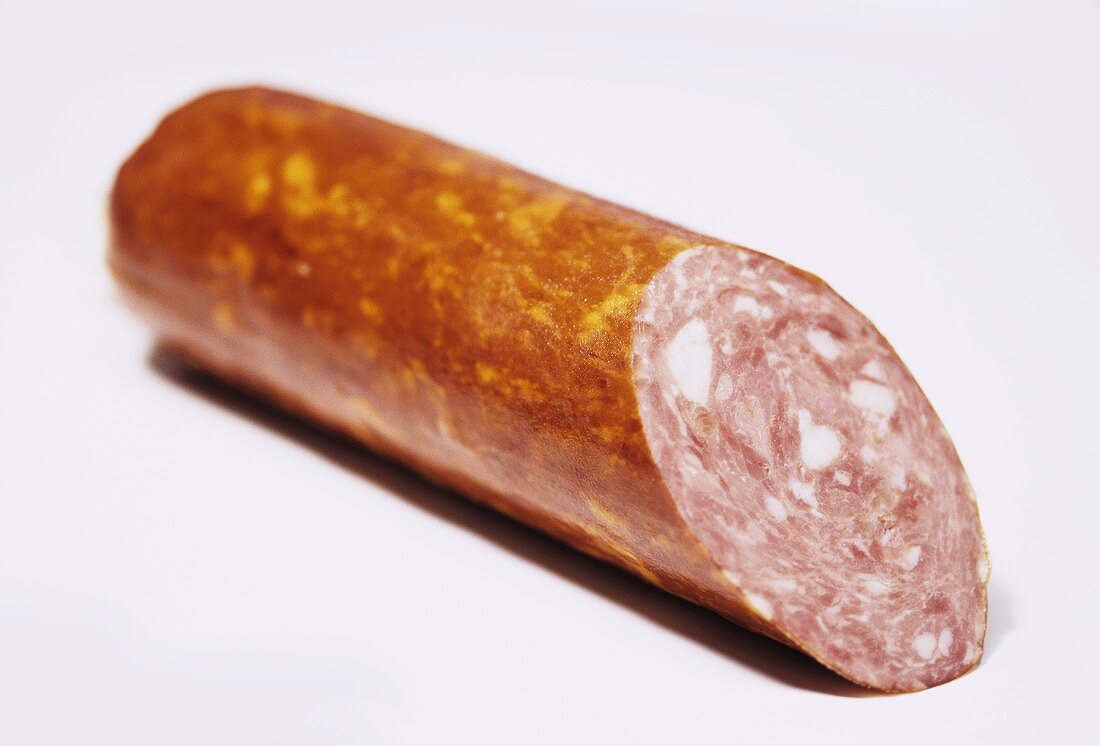 Knoblauchwurst am Stück