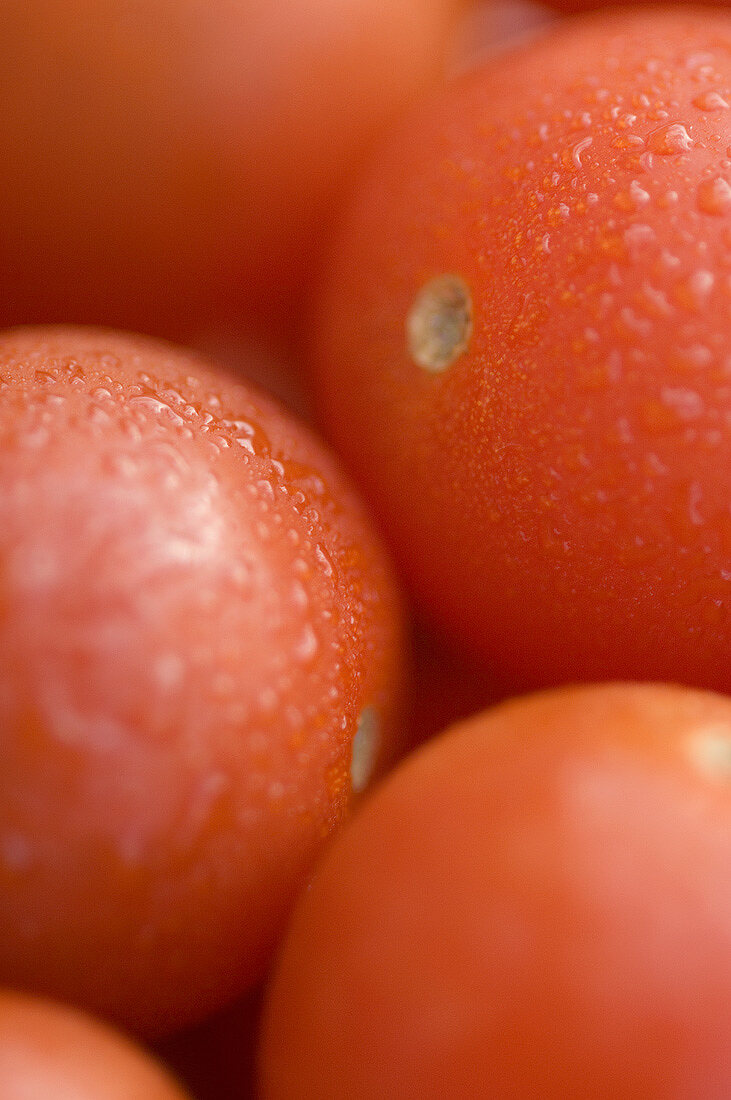 Cherry tomatoes (close-up, detail)