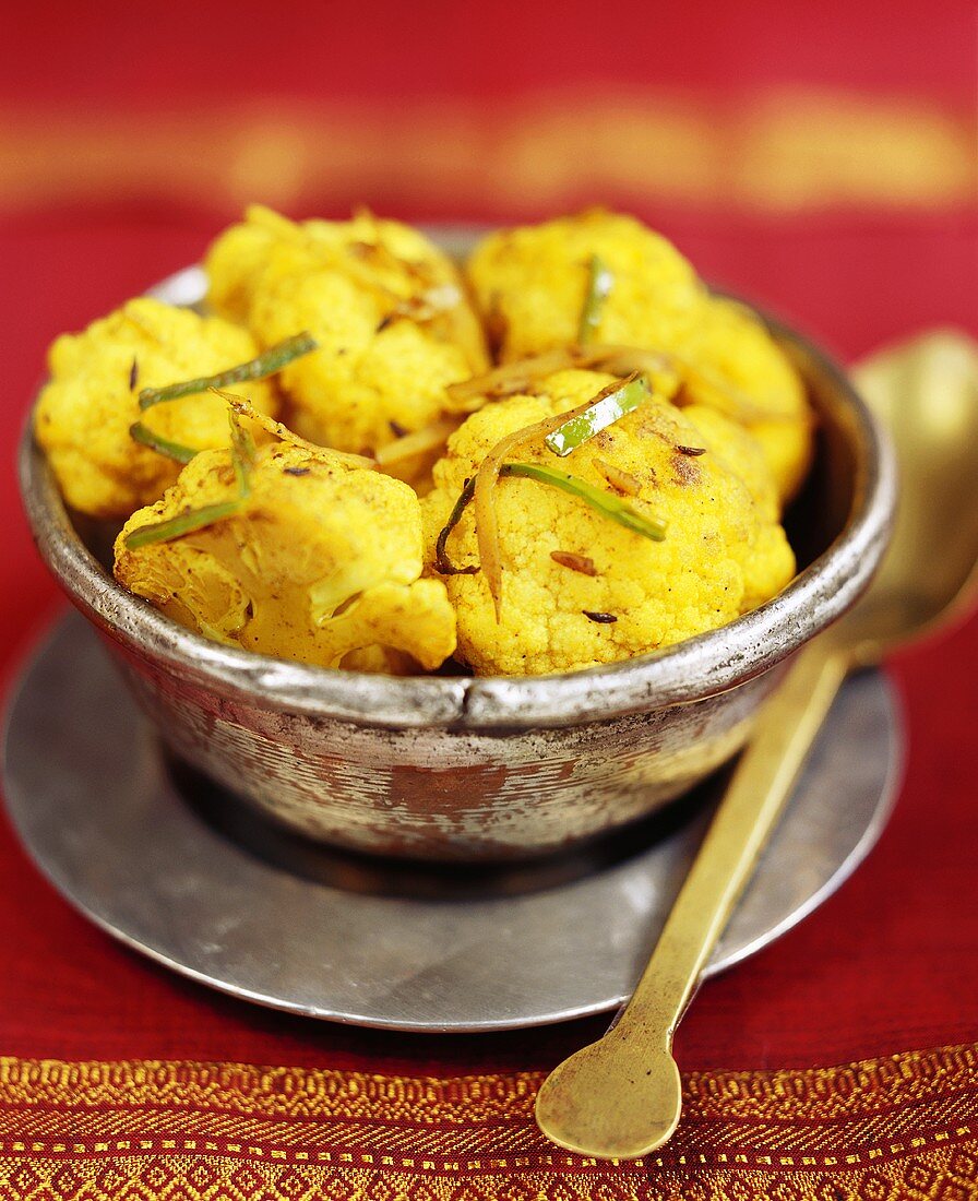 Fried cauliflower with saffron