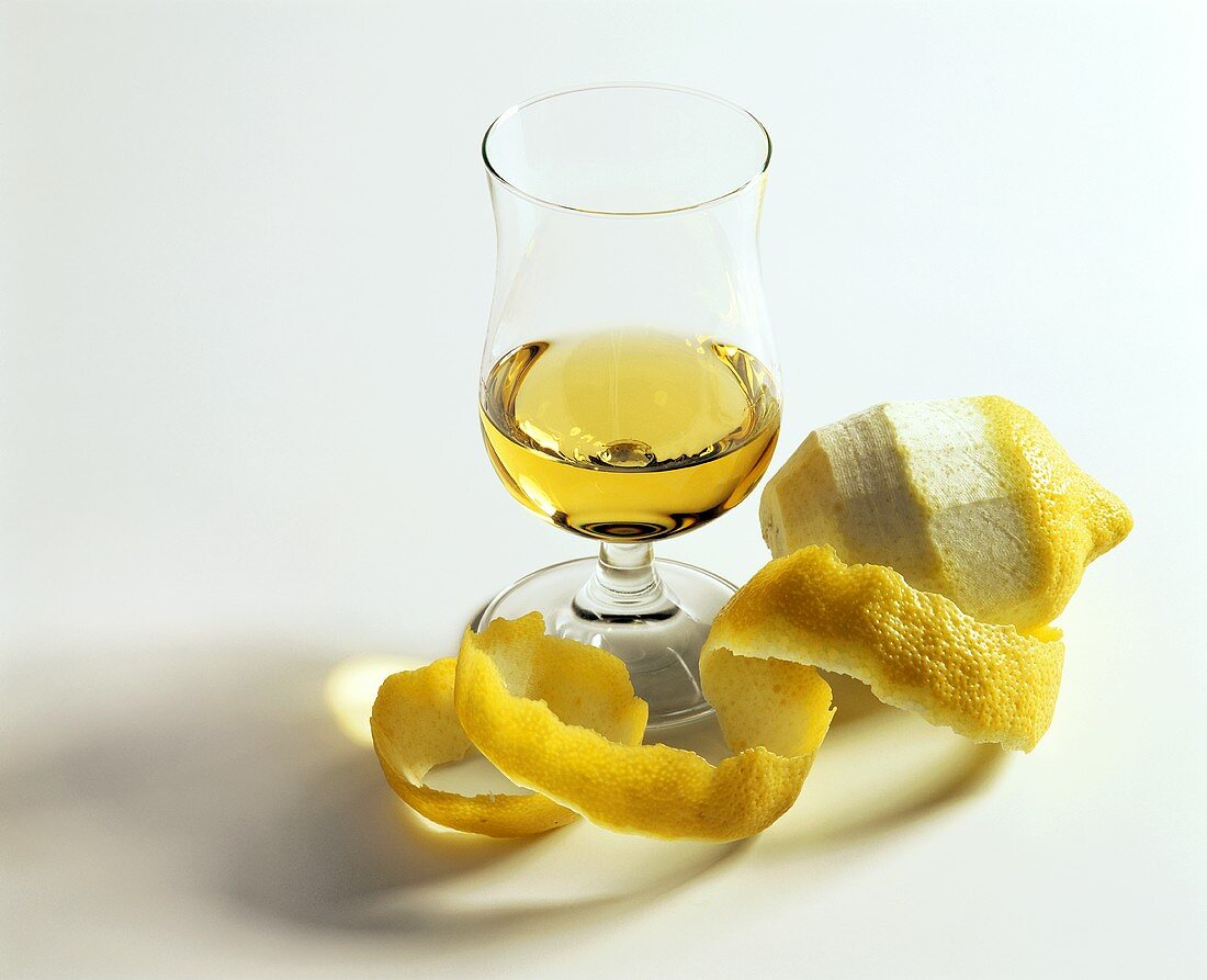 Limoncello (lemon liqueur), Campania, Italy