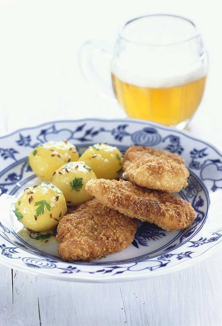 Wiener Schnitzel with caraway potatoes