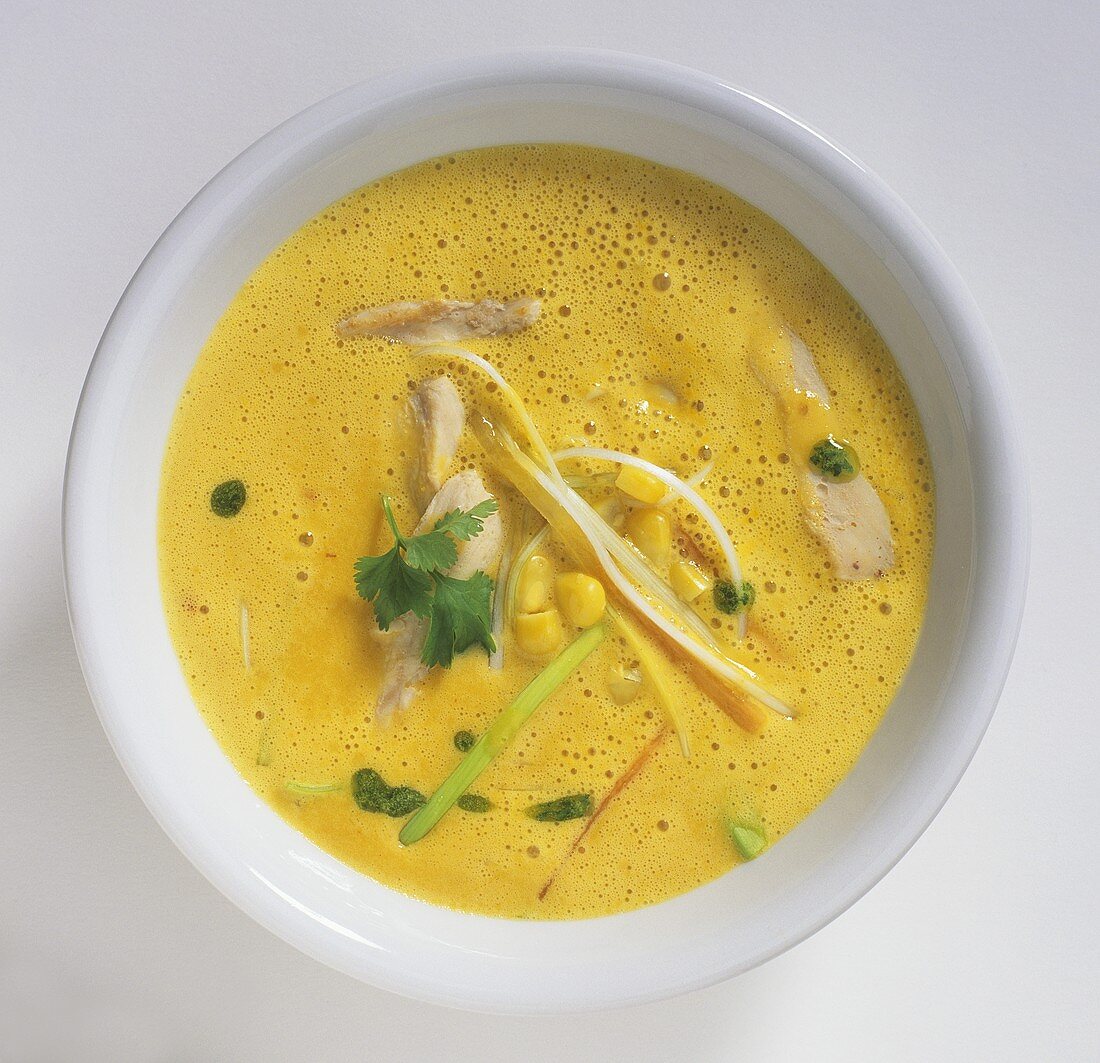 Creamed vegetable soup with chicken