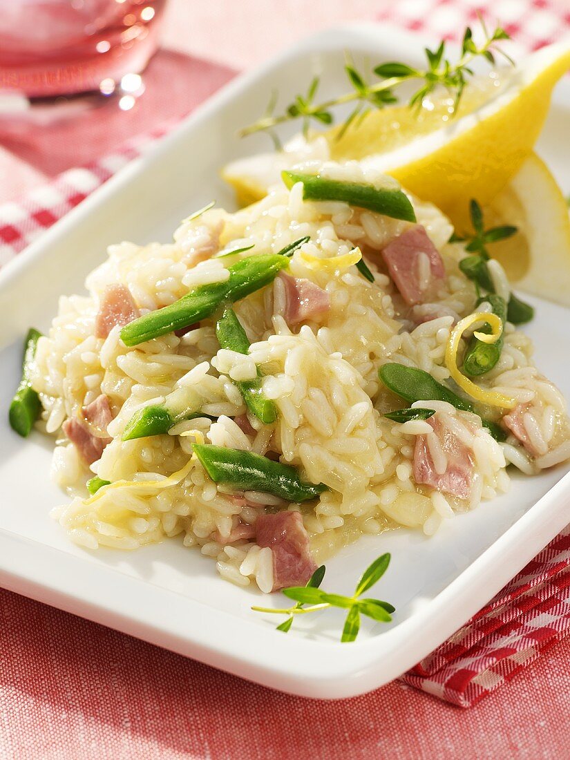 Risotto with green beans and ham