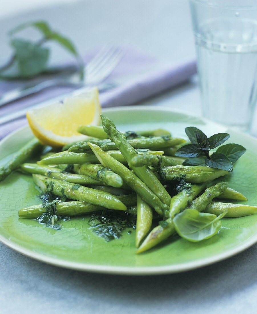 Green asparagus salad with herb sauce