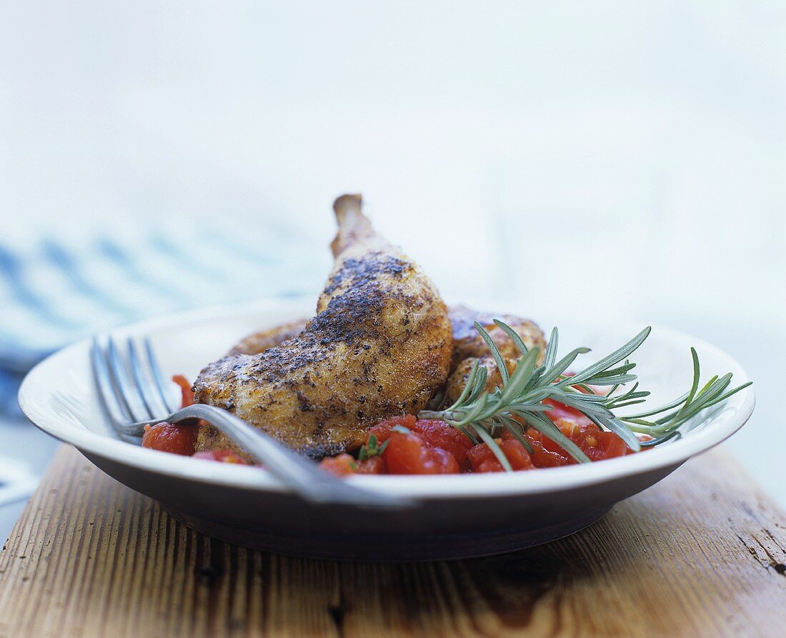 Spicy rosemary chicken with tomato sauce