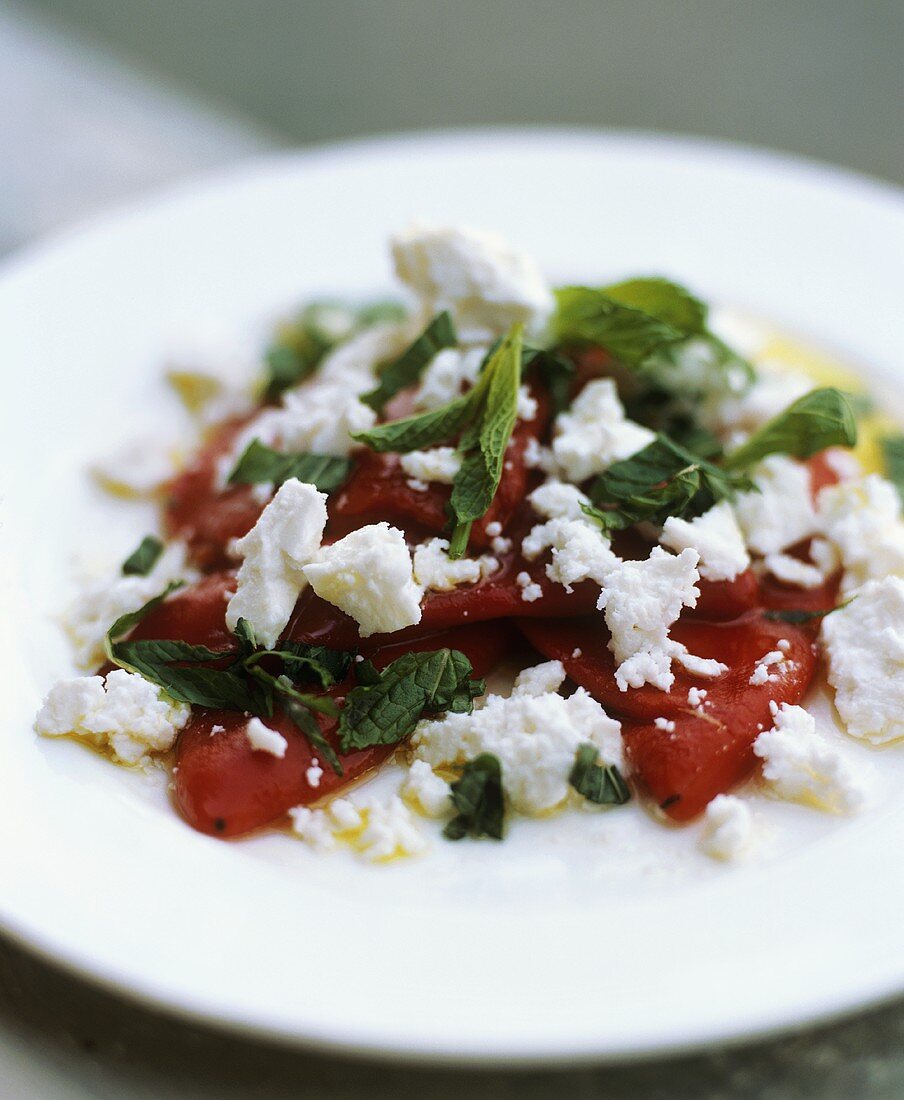 Red peppers with sheep's cheese and mint