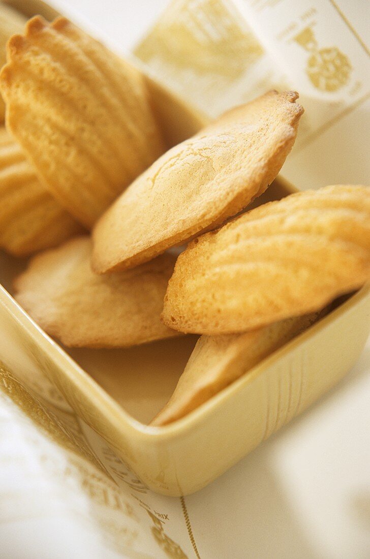 Madeleines (small French cakes)