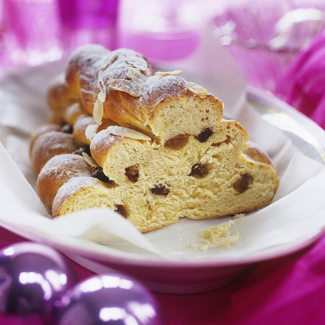 Raisin stollen