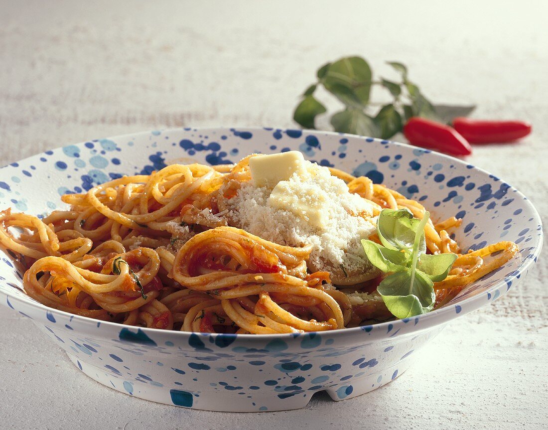 Spaghetti all’arrabbiata (Spicy pasta dish, Italy)