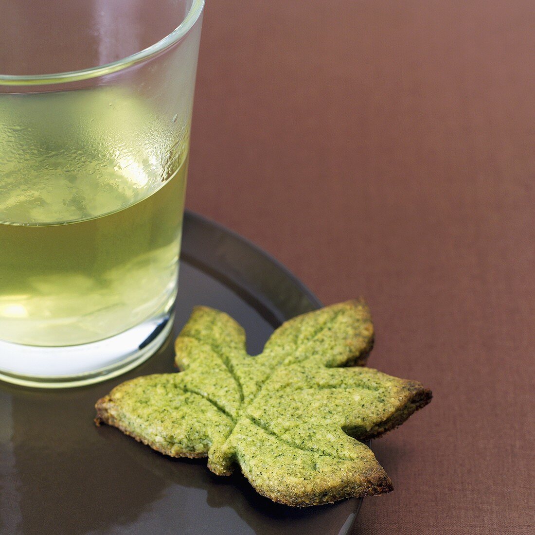 Green tea shortbread leaf
