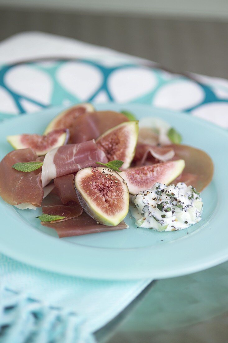 Figs with Parma ham and mint yoghurt