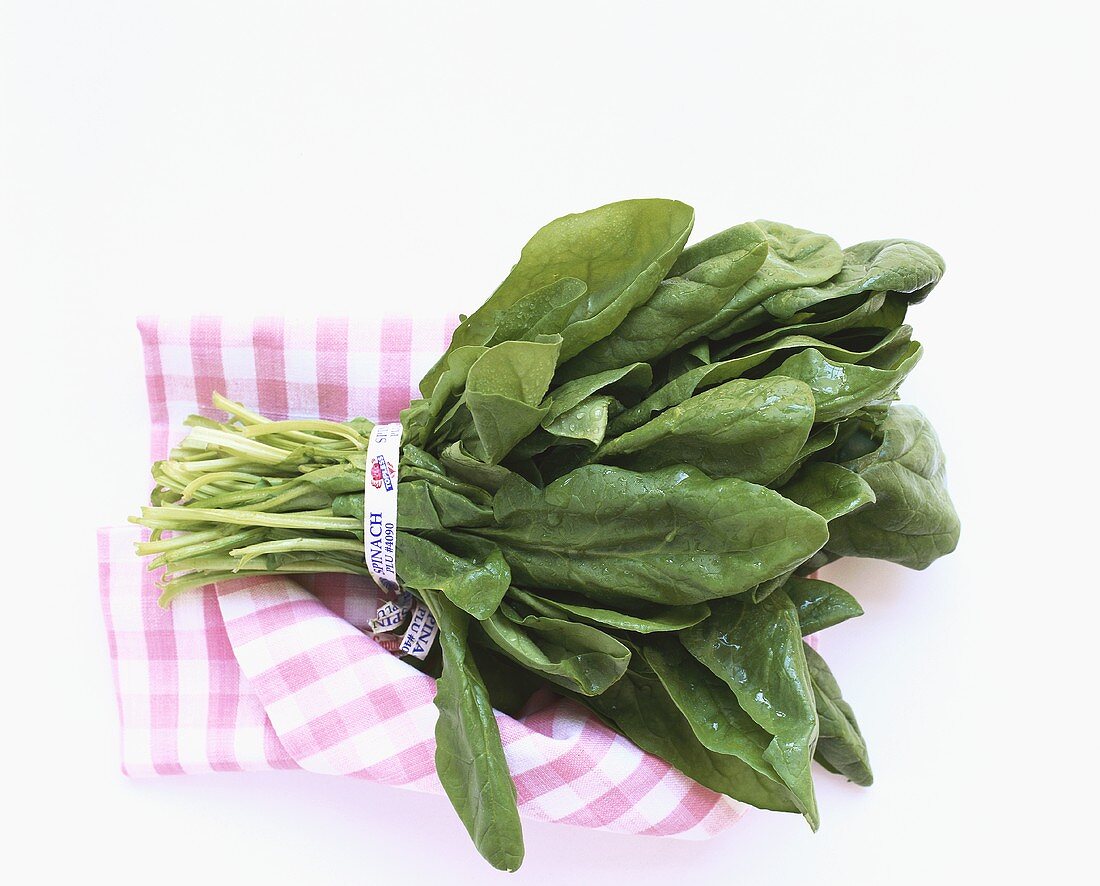 A bunch of fresh spinach