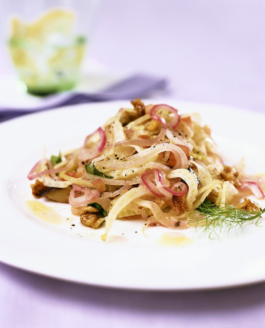 Fennel with red onions and walnuts