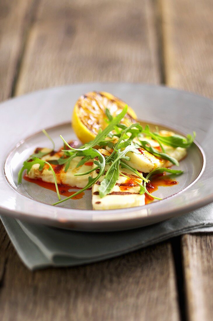 Marinierter Halloumi mit Rucola