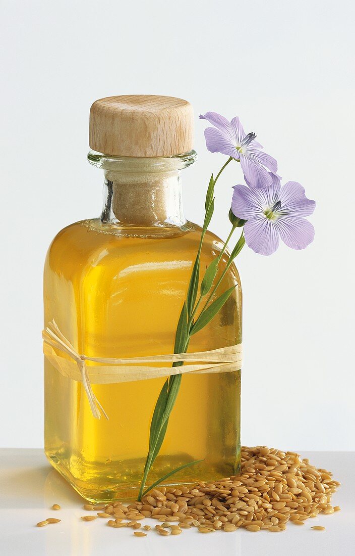 Linseed oil with linseed and flax flower