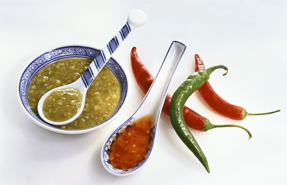 Thai chili sauce and sweet chili sauce