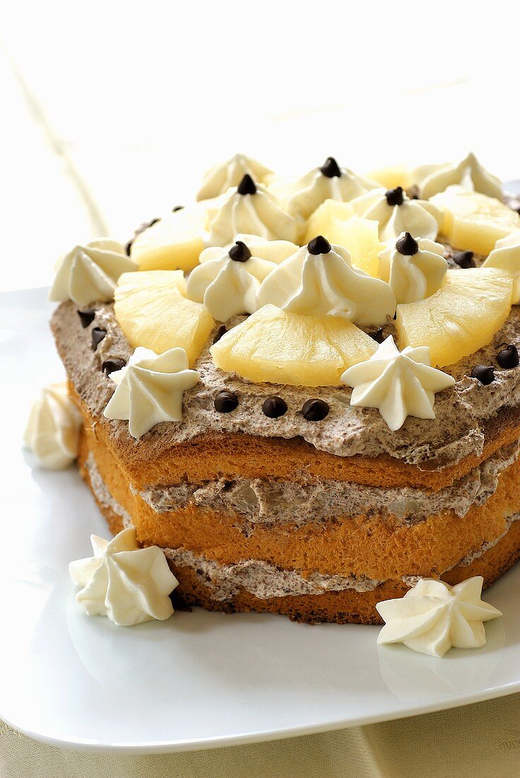 Ananas-Creme-Torte
