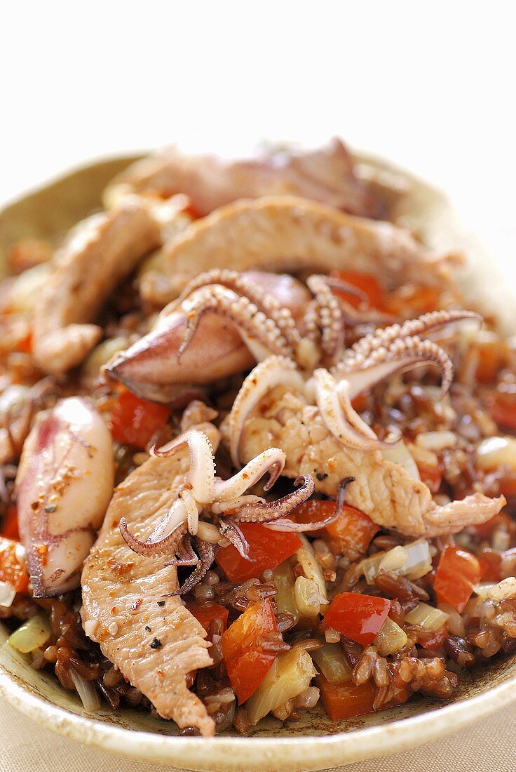 Vegetable rice with squid and pork