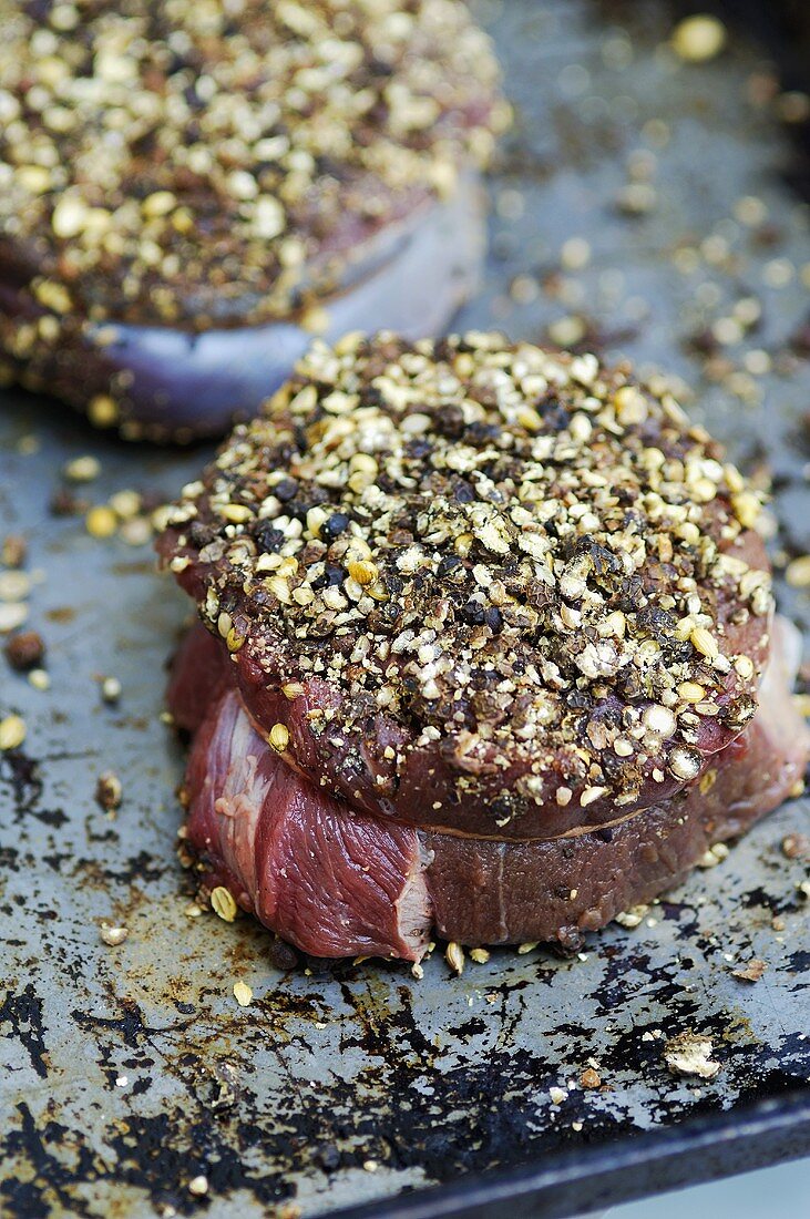 Venison steaks with pepper crust