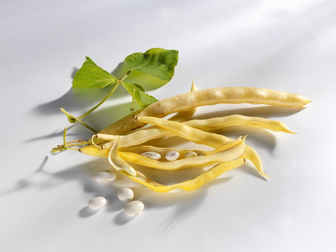 Wax beans with pods