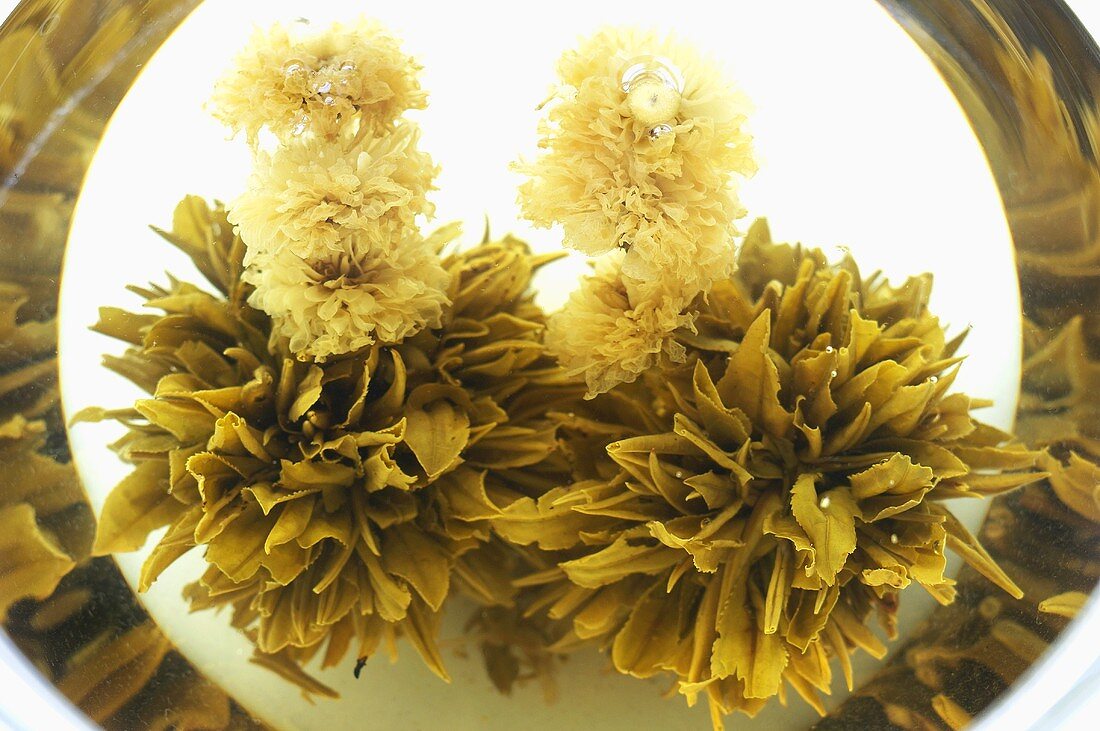 Two tea blooms (tea shoots tied into bundles)