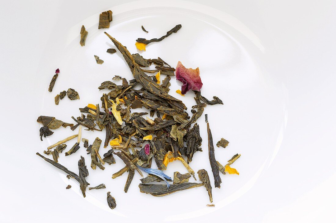 Marani (Tea with sunflower-, cornflower- and rose petals)
