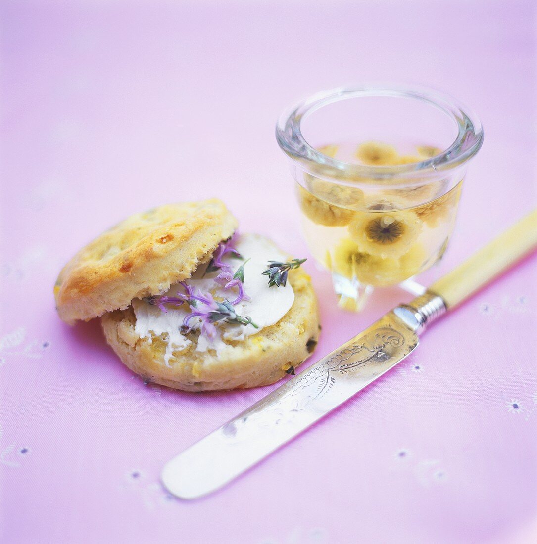 Scone with flower jelly