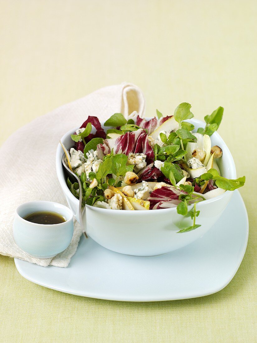 Radicchio salad with pear and watercress