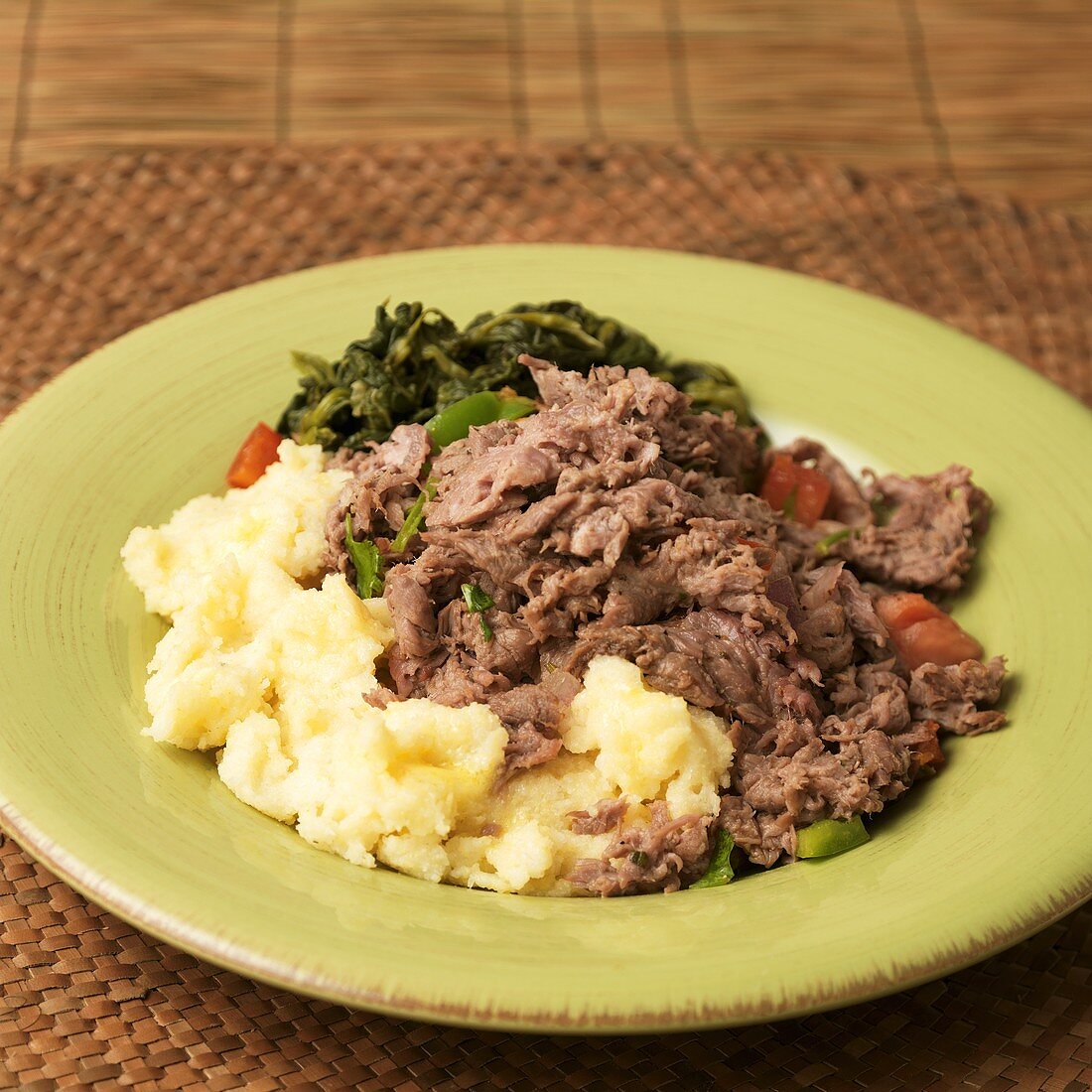 Seswaa (gestampftes Fleisch) und Bogobe (Polenta, Afrika)