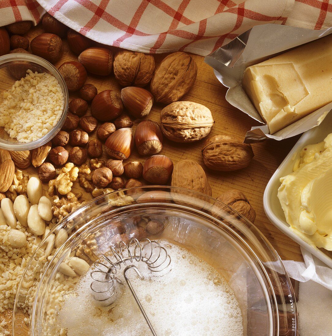 Ingredients for nut pastry