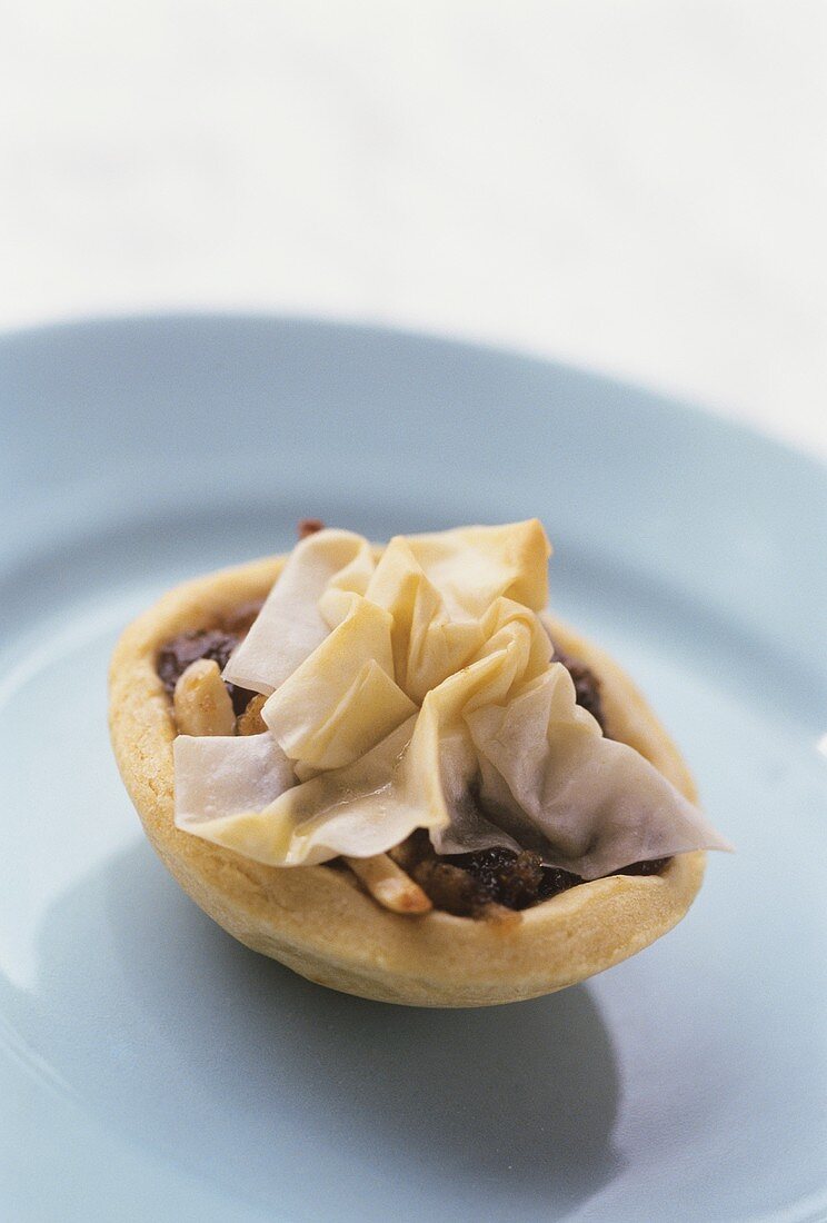 Mincemeat tart with filo pastry topping