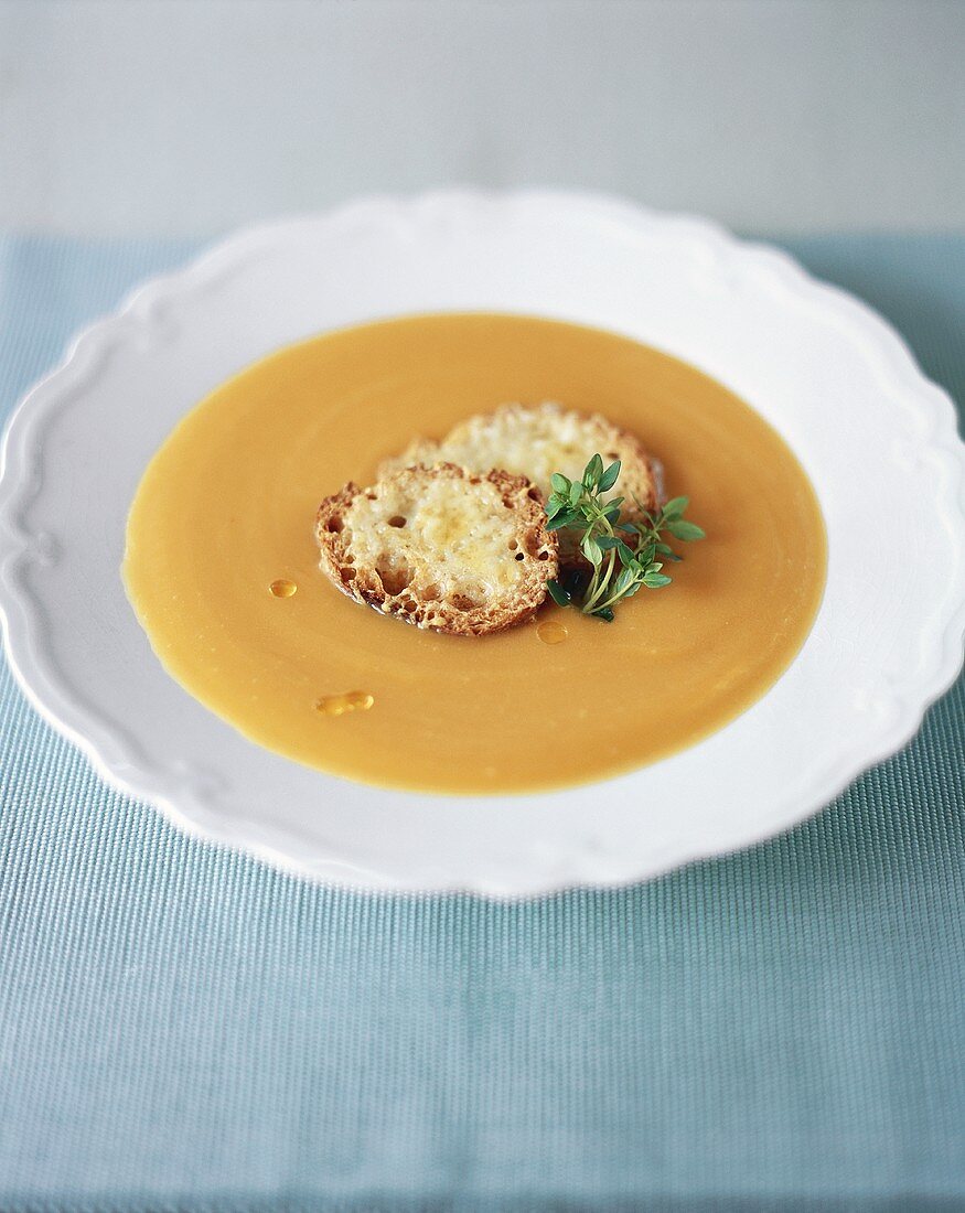 Creamed carrot soup with toasted cheese baguette