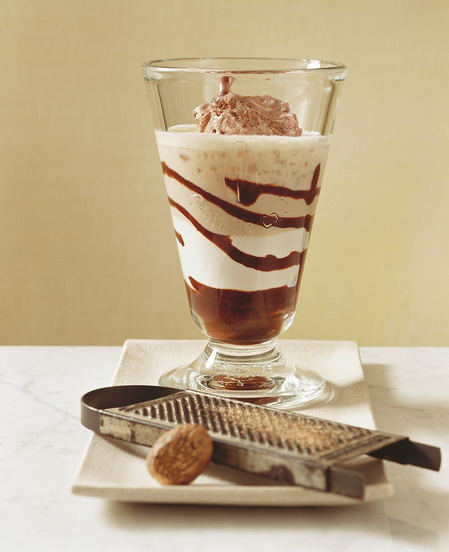 Chocolate cocktail with nutmeg