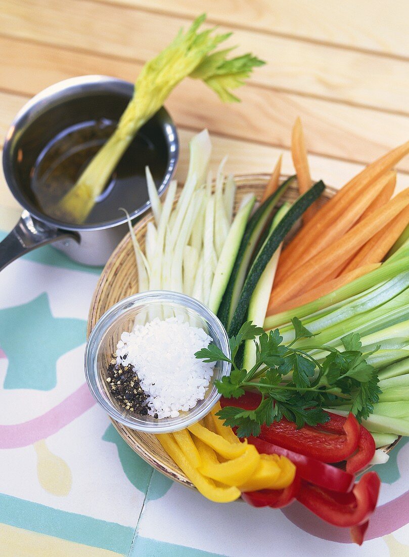 Bagna cauda (Hot anchovy sauce with vegetables, Italy)