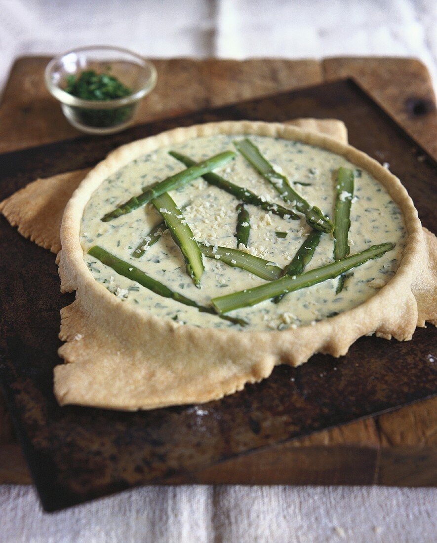 Asparagus quiche in the dish