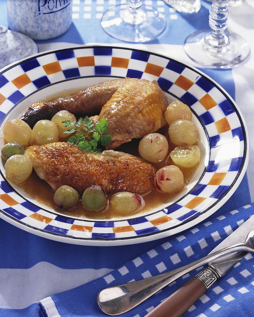 Guinea-fowl with grapes