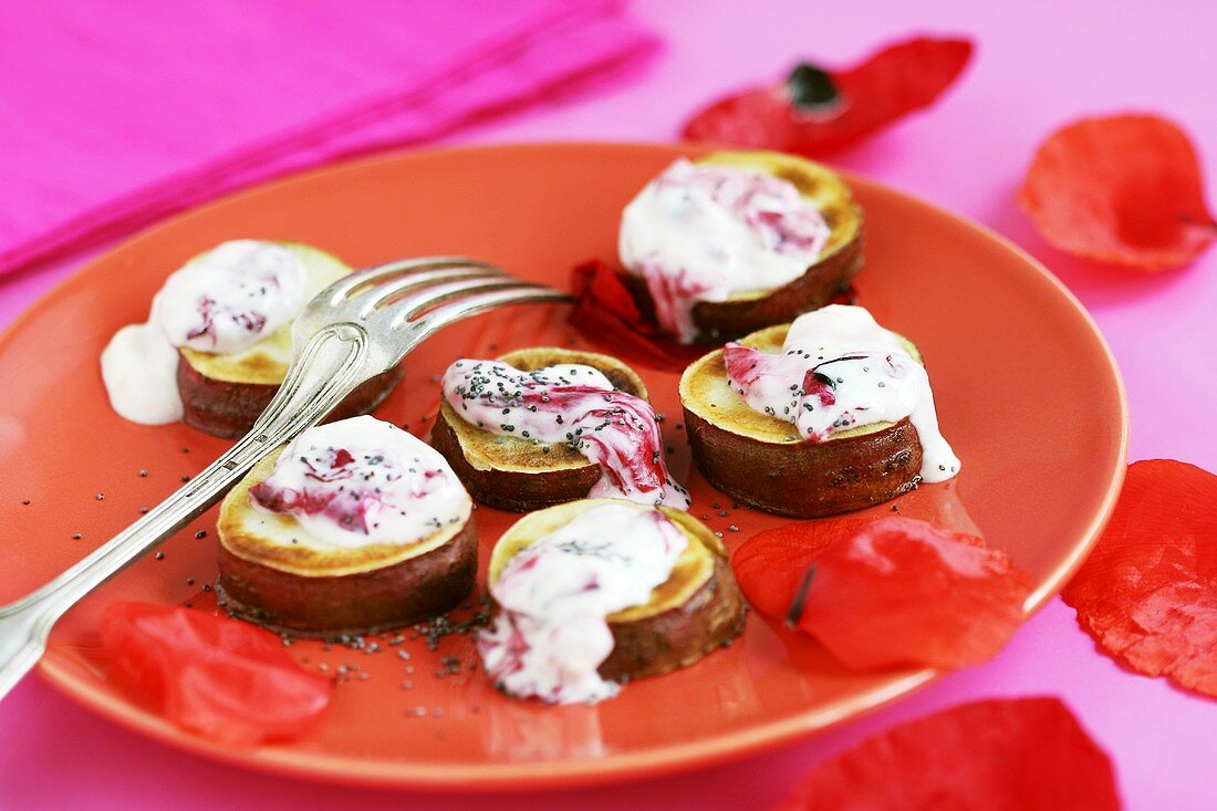 Baked sweet potatoes with quark and poppy seeds