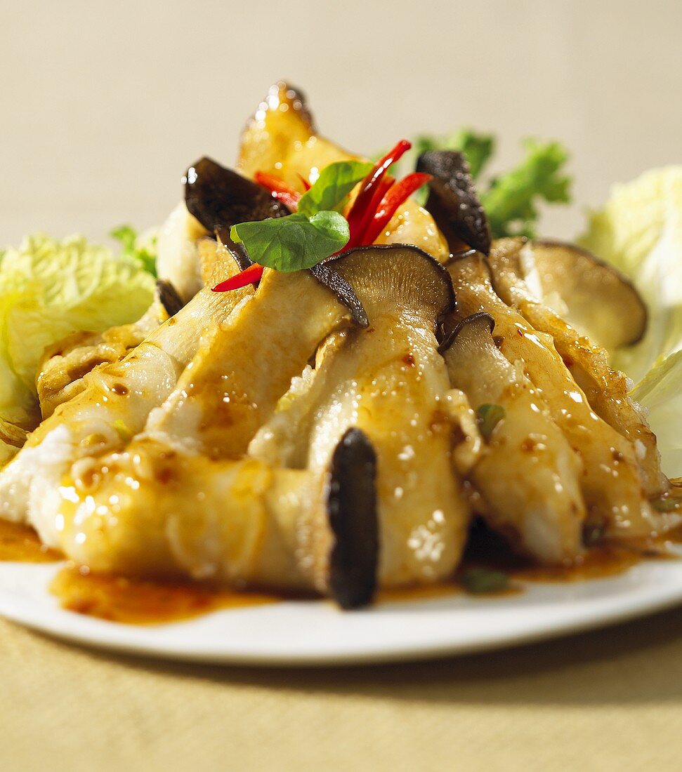 Mushroom tempura with spicy sauce