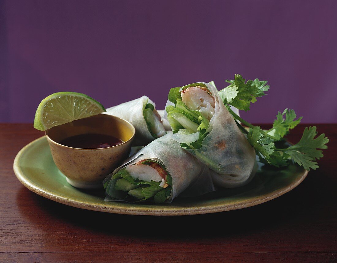 Rice paper rolls filled with giant freshwater prawns
