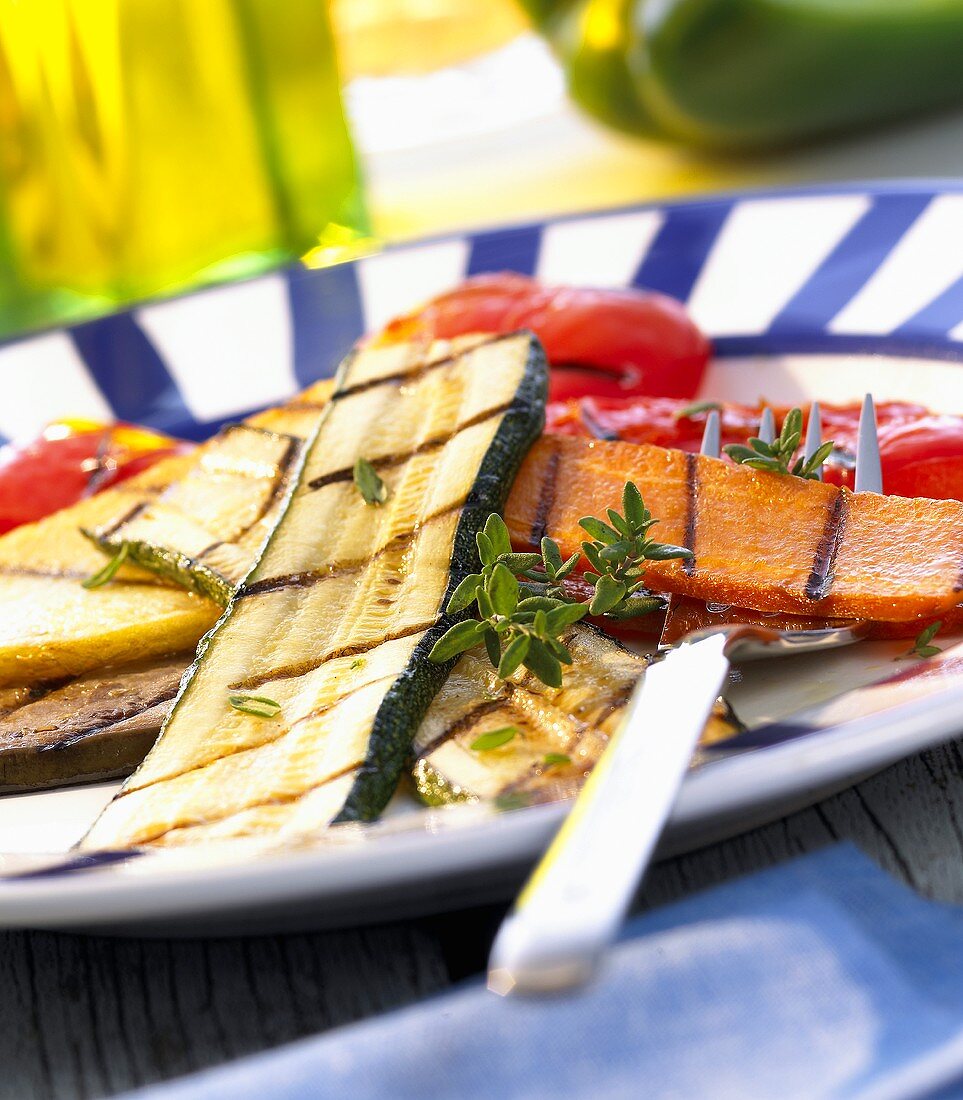 Grilled vegetables with thyme